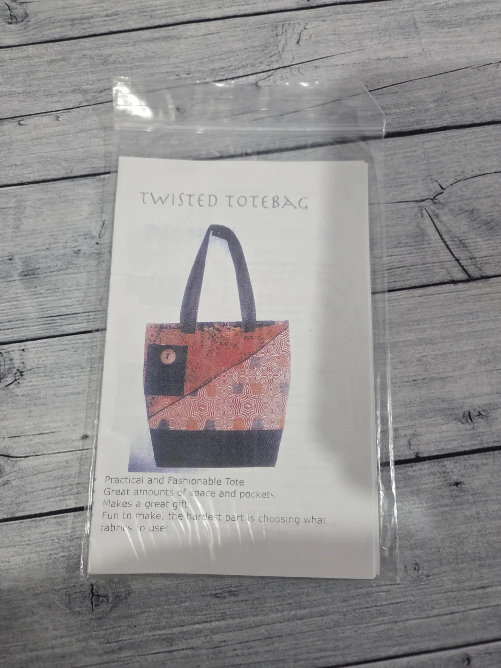Twisted Tote Bag Sewing Pattern